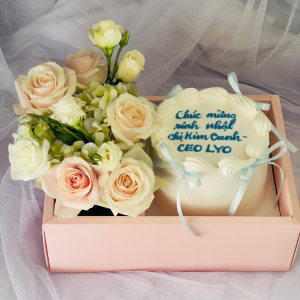 Set Bánh Kem Và Hoa Trao Gửi Yêu Thương - NH43
