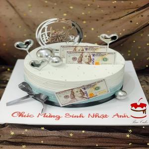 Bánh Kem Gắn Tim Nhỏ Decor Tiền Dolla - MC13