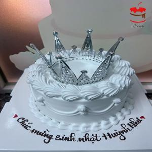 Bánh Kem Hiện Đại Vương Miện Trắng - NB39