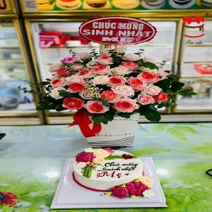 Bánh Và Hoa Tặng Mẹ 20/10 - NA94