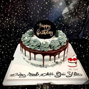 Bánh Kem Phủ Socola Decor Đơn Giản - MB56