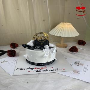 Bánh Kem Size Nhỏ Trang Trí Đai Gucci Đen - MC91