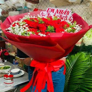 Bó Bông Hồng Đẹp Gói Giấy Đỏ Sang Chảnh Mã 01 - AK1