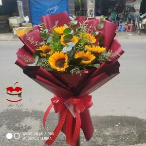 Bó Hoa Hướng Dương Tặng Bạn Vào Lễ Tốt Nghiệp Mã 16 - AK16